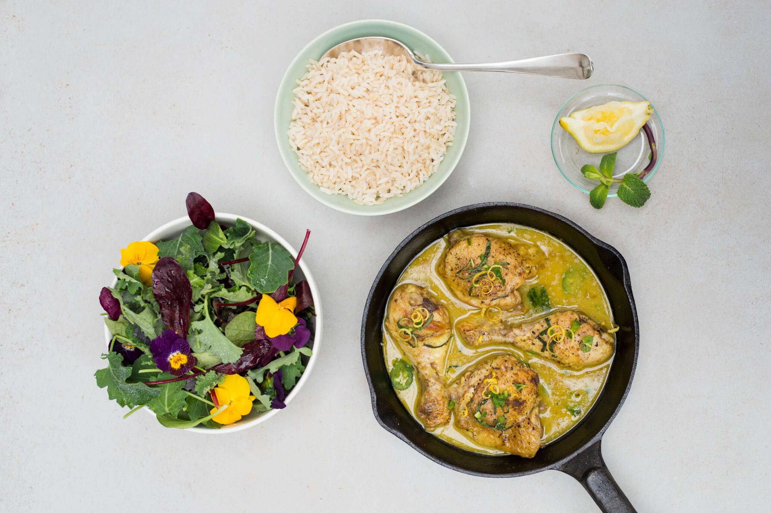 Citroenkip met peterselie en munt