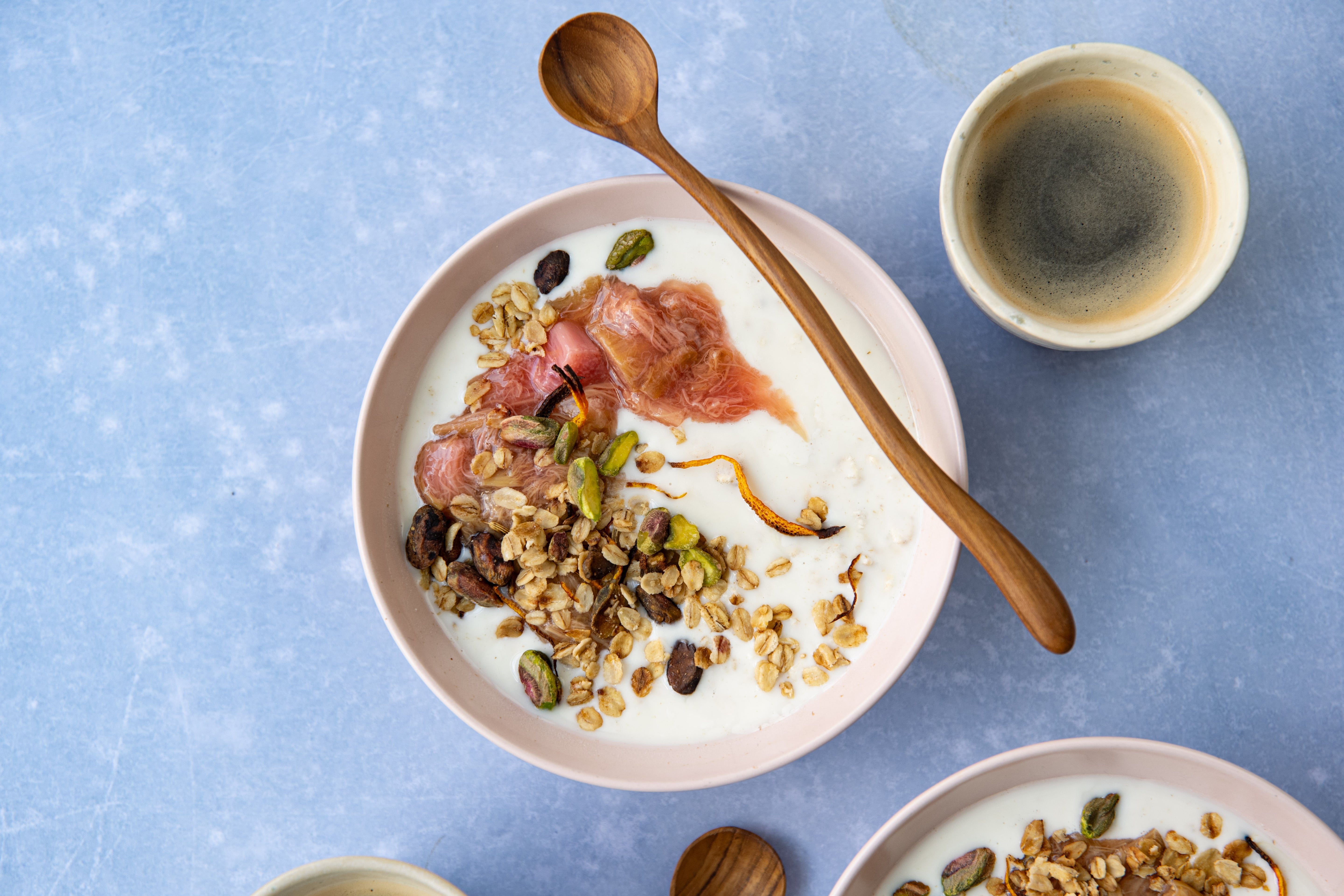 Overnight oats met rabarber-sinaasappel
