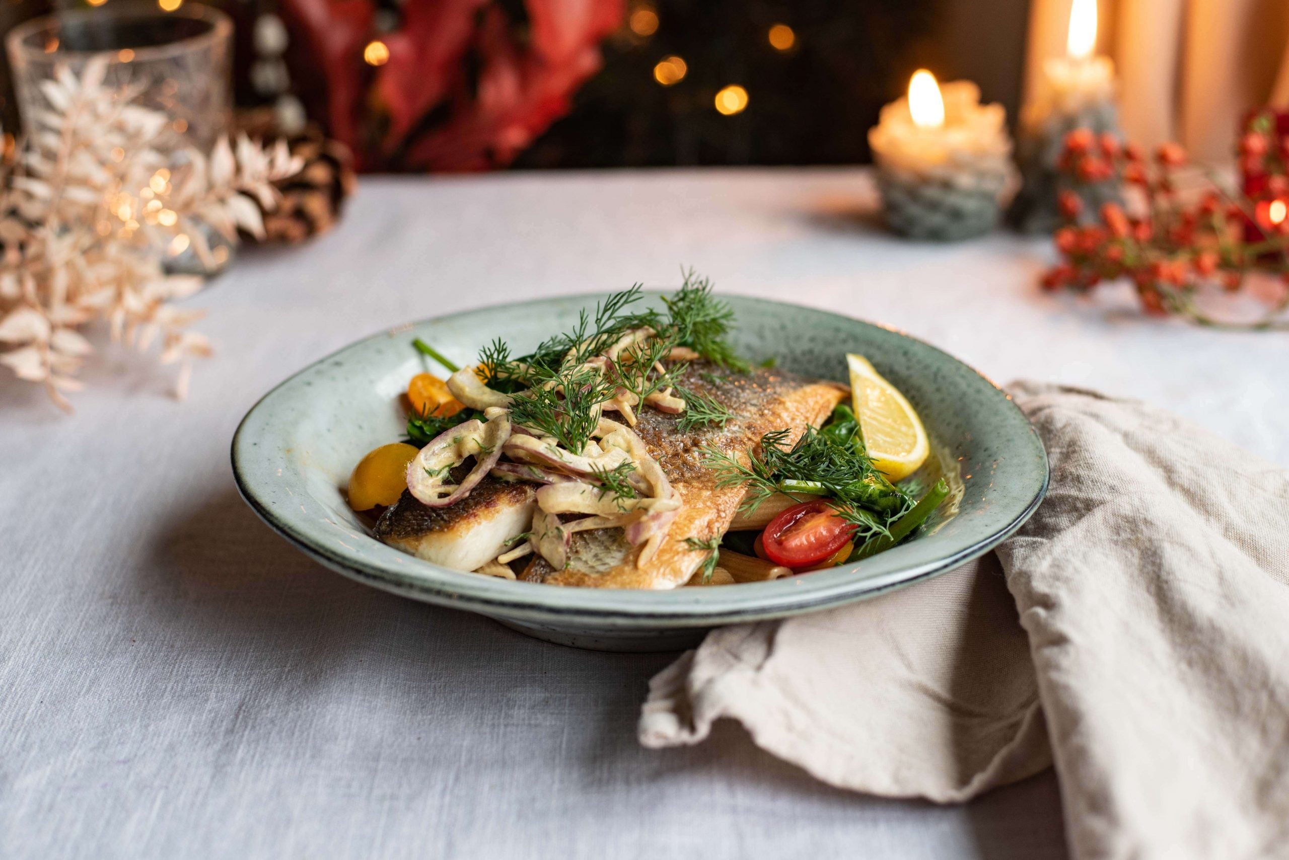 Zeebaarsfilet in dille-mosterdsaus met spinazie