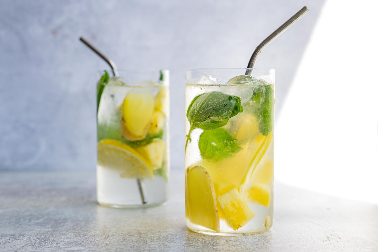 Ananas-basilicumlimonade